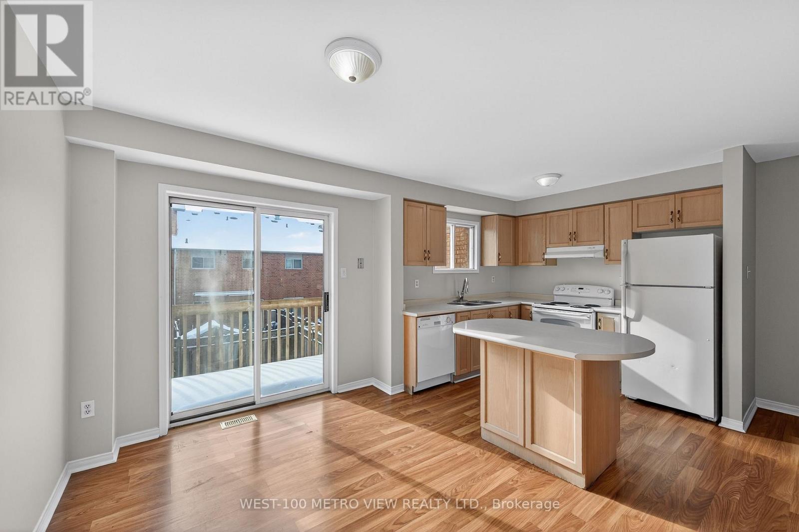 71 Roseheath Drive, Vaughan, Ontario  L6A 2B6 - Photo 2 - N12744456