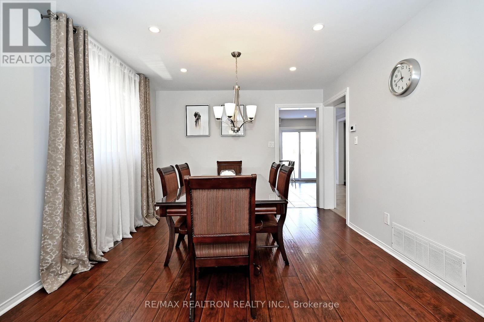 1128 Corrie Street, Innisfil, Ontario  L9S 1W9 - Photo 18 - N12708564