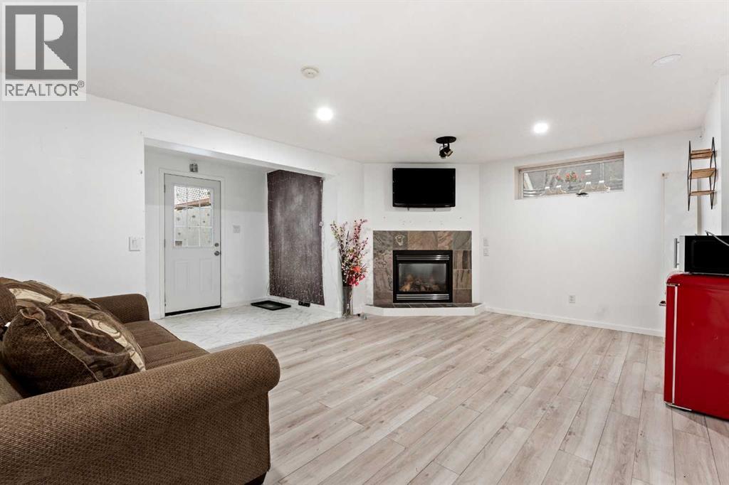 140 Fairways Drive Nw, Airdrie, Alberta  T4B 2R8 - Photo 31 - A2270444