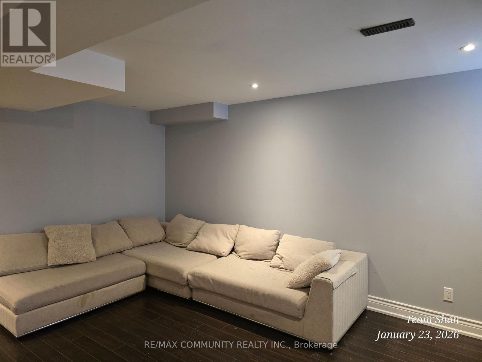 28 Searell Avenue, Ajax, Ontario  L1T 0H6 - Photo 3 - E12744336