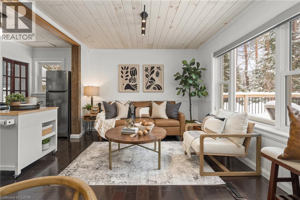 469 ROWANWOOD Road, Huntsville, Ontario