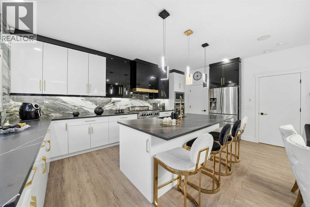 630 Rocky Ridge View Nw, Calgary, Alberta  T3G 5C2 - Photo 5 - A2260206