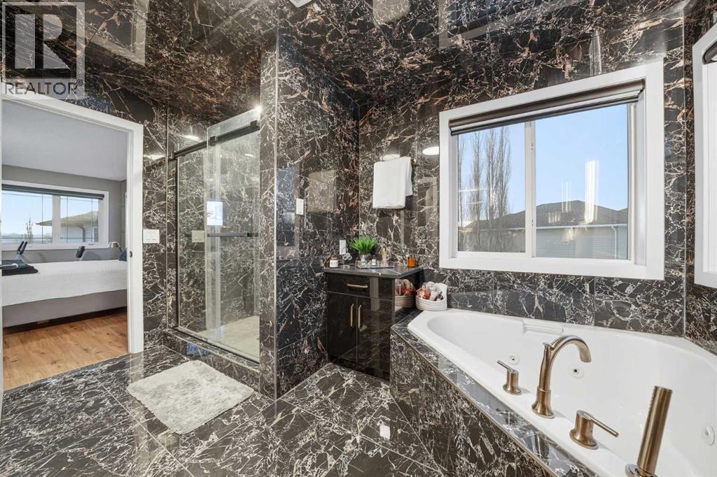 630 Rocky Ridge View Nw, Calgary, Alberta  T3G 5C2 - Photo 21 - A2260206