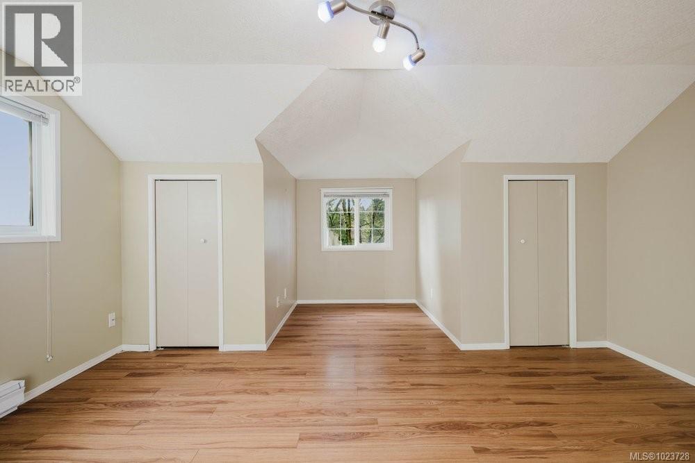 4815 Cordova Bay Rd, Saanich, British Columbia  V8Y 2J8 - Photo 31 - 1023728