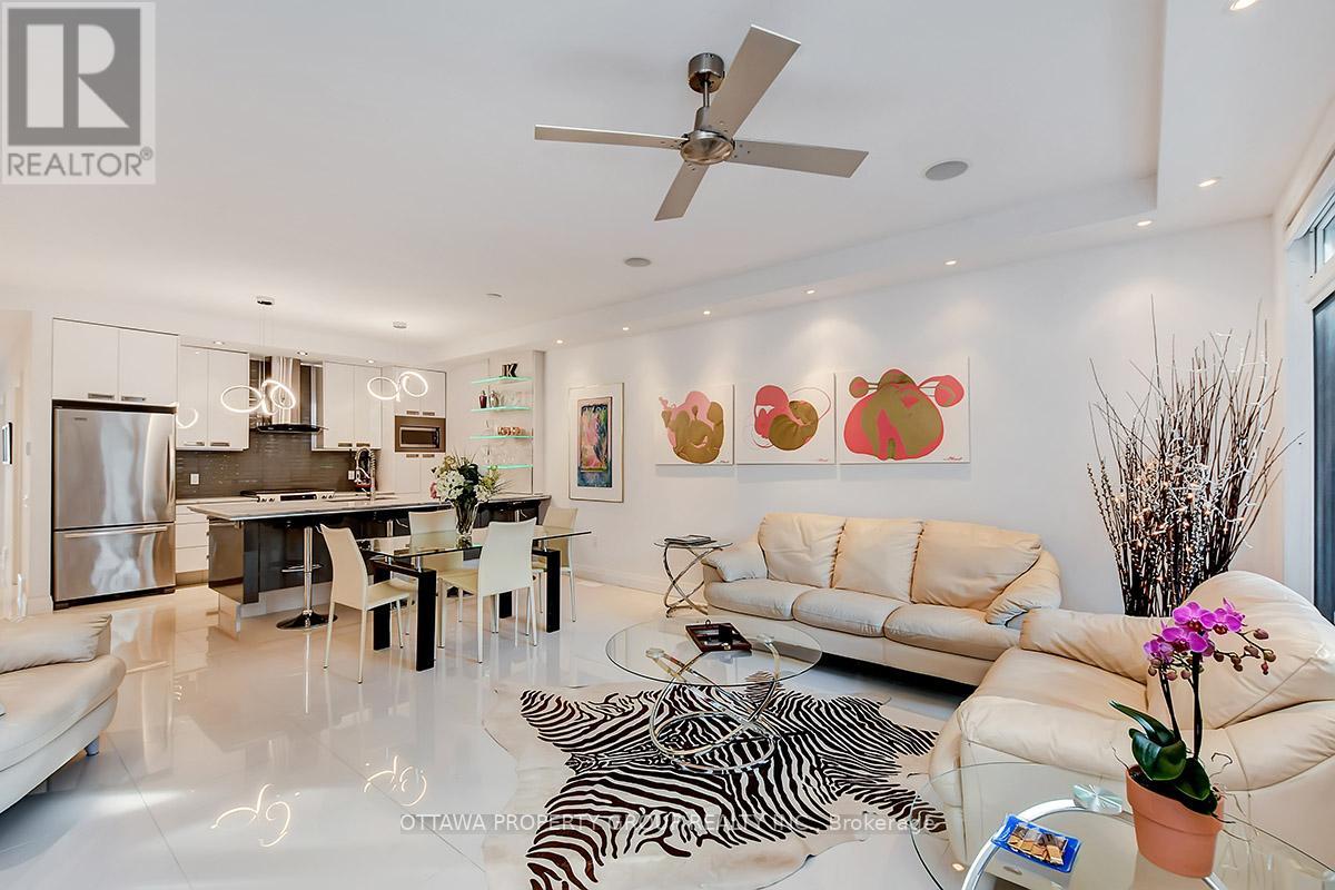 A - 10 Chestnut Street, Ottawa, Ontario  K1S 0Z8 - Photo 11 - X12744474