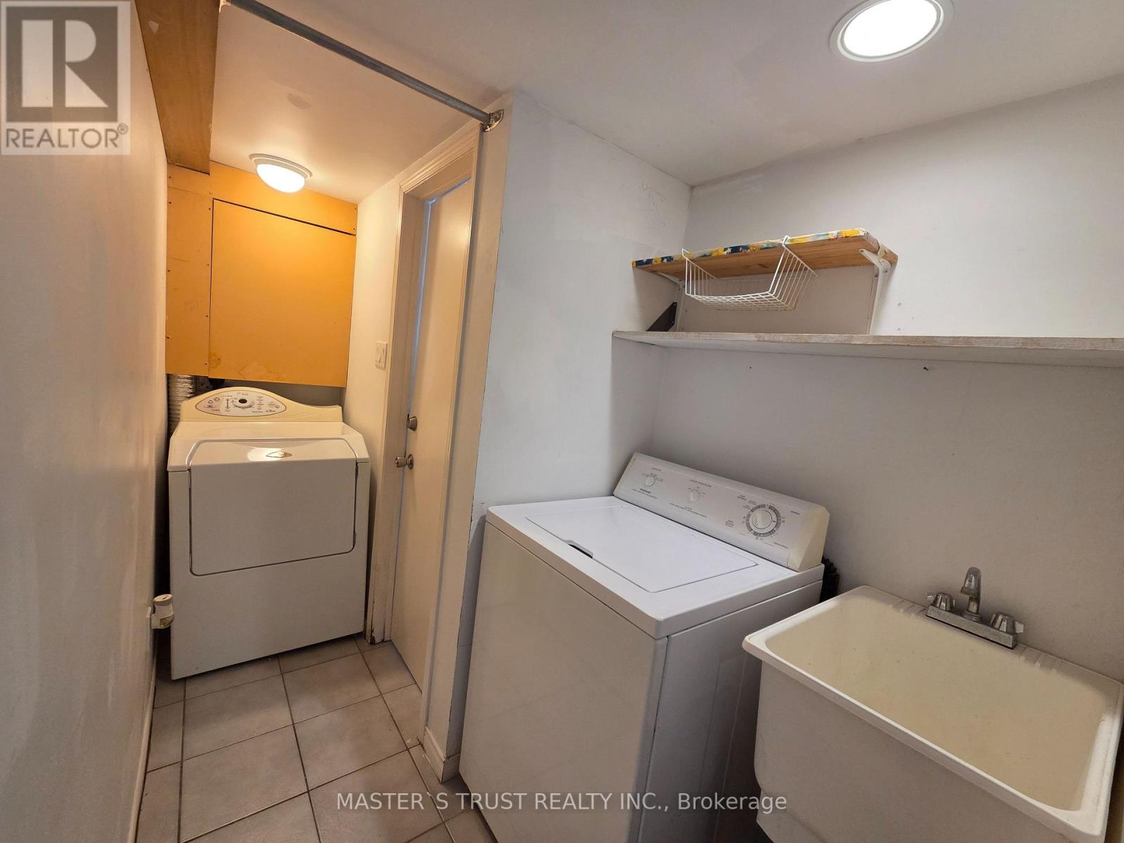 8 Dromore Crescent, Toronto, Ontario  M2R 2H5 - Photo 14 - C12744492