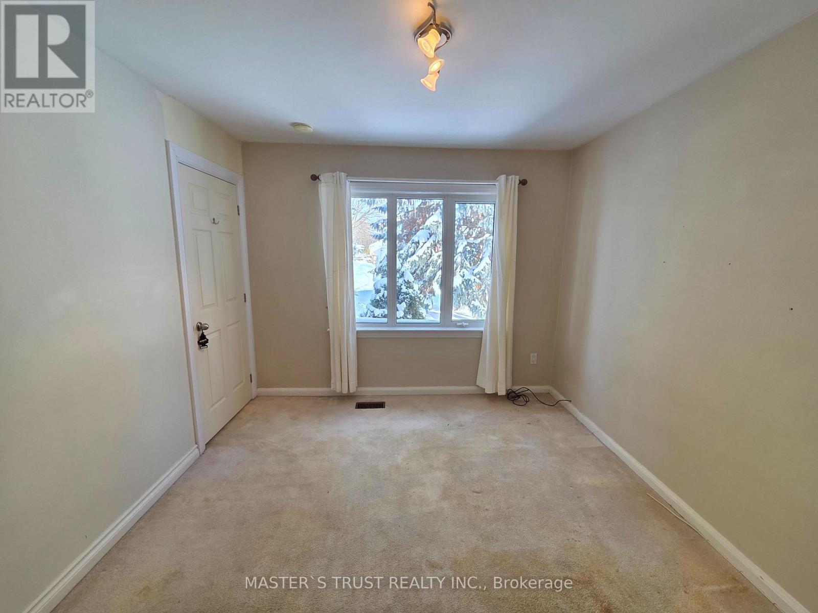 8 Dromore Crescent, Toronto, Ontario  M2R 2H5 - Photo 8 - C12744492