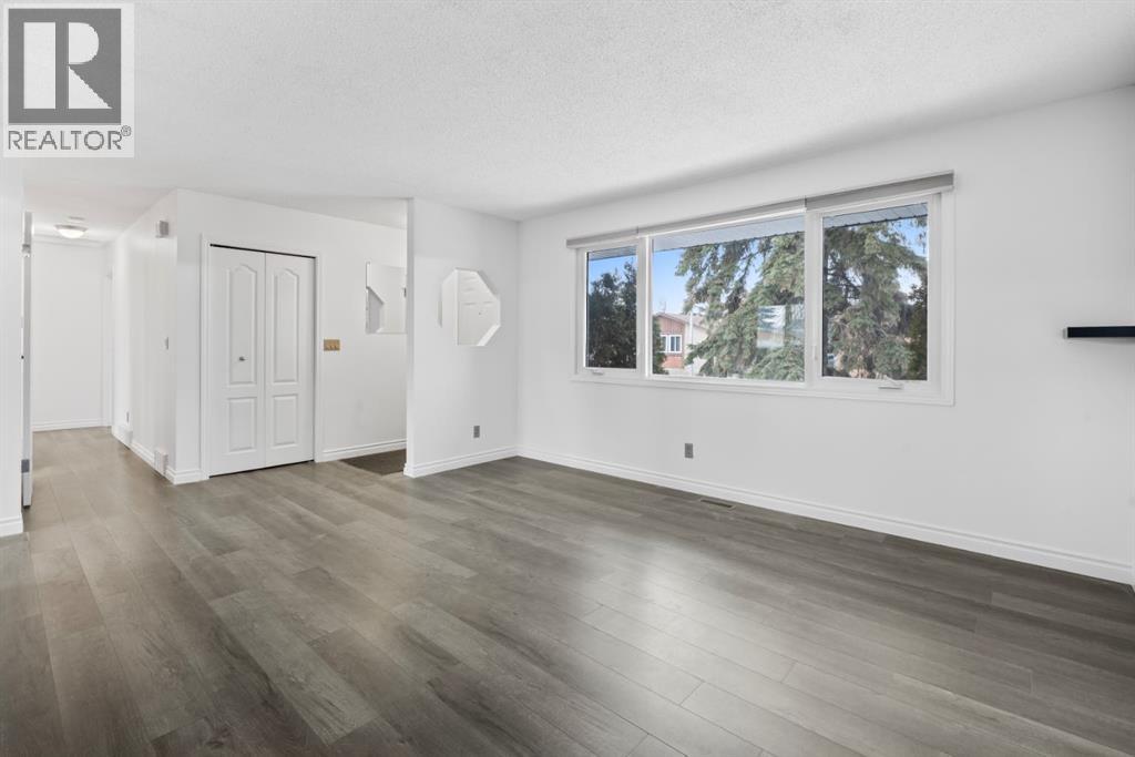 724 Pinecliff Road Ne, Calgary, Alberta  T1Y 3X1 - Photo 8 - A2282722