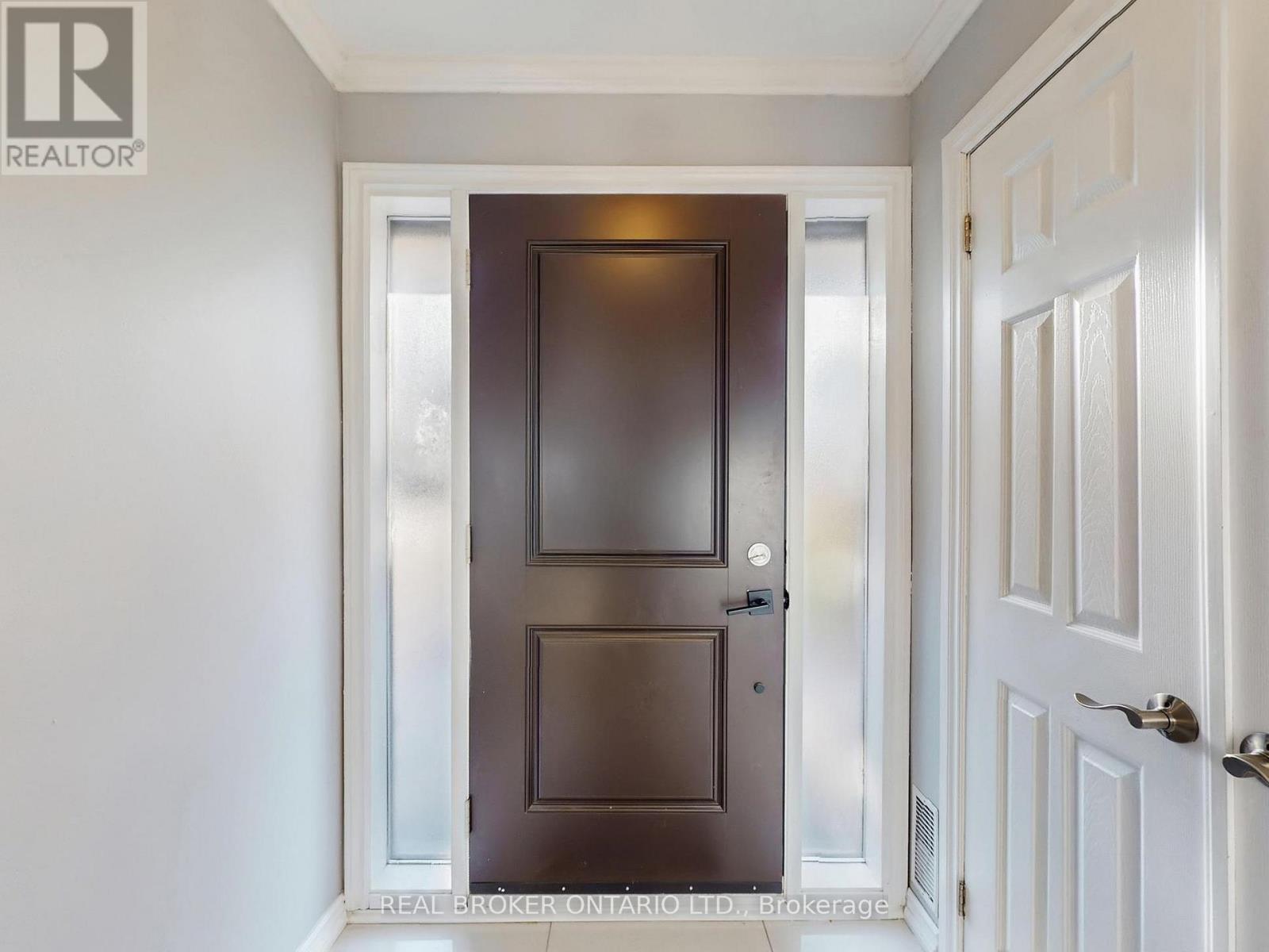 15 Jasmine Crescent, Whitchurch-Stouffville, Ontario  L4A 7X4 - Photo 18 - N12744468