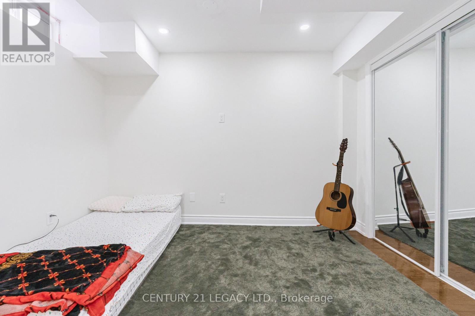 129 Sugarhill Drive, Brampton, Ontario  L7A 3X4 - Photo 34 - W12743970