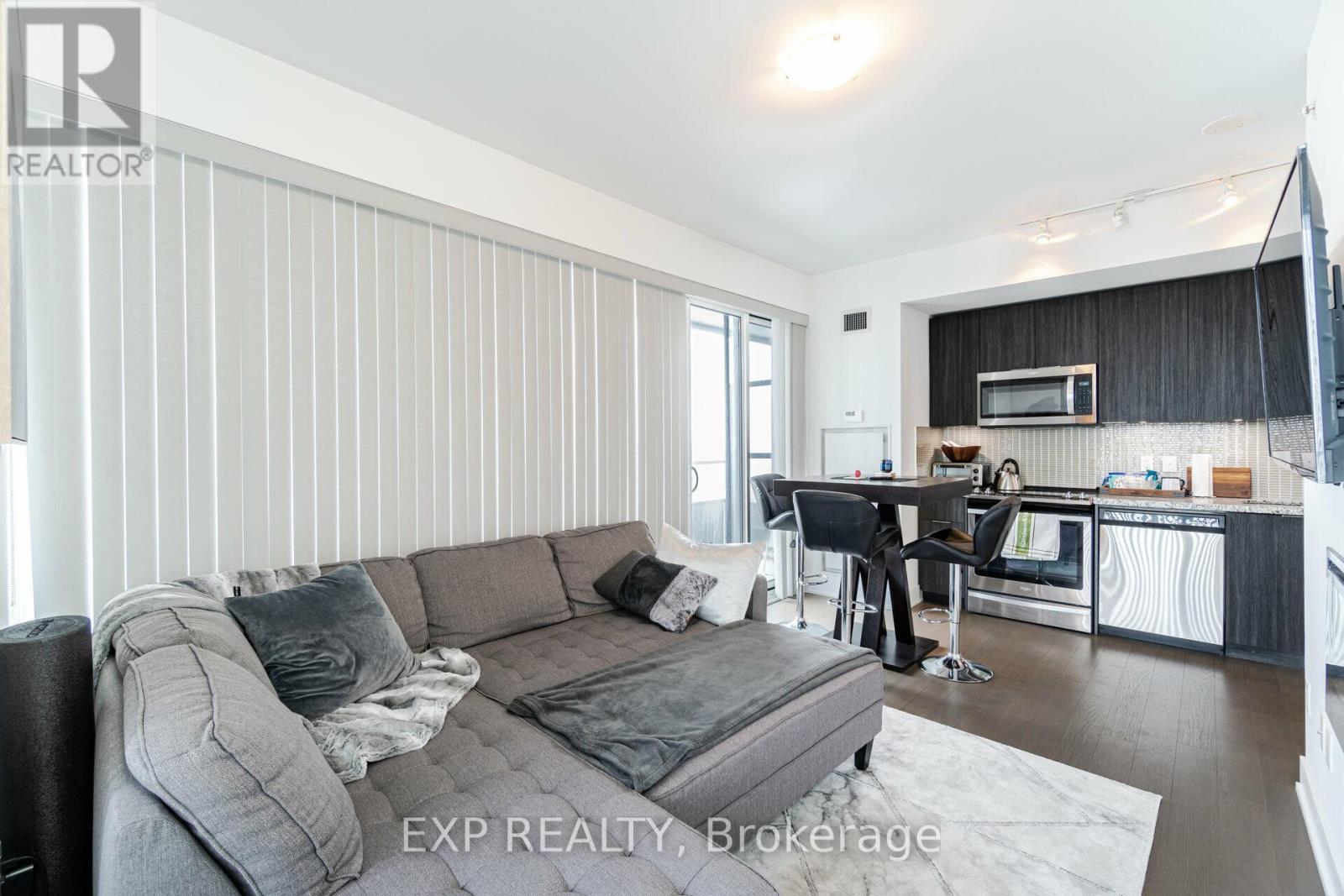 2221 - 30 Shore Breeze Drive, Toronto, Ontario M8V 0J1 - Photo 7 - W12744486