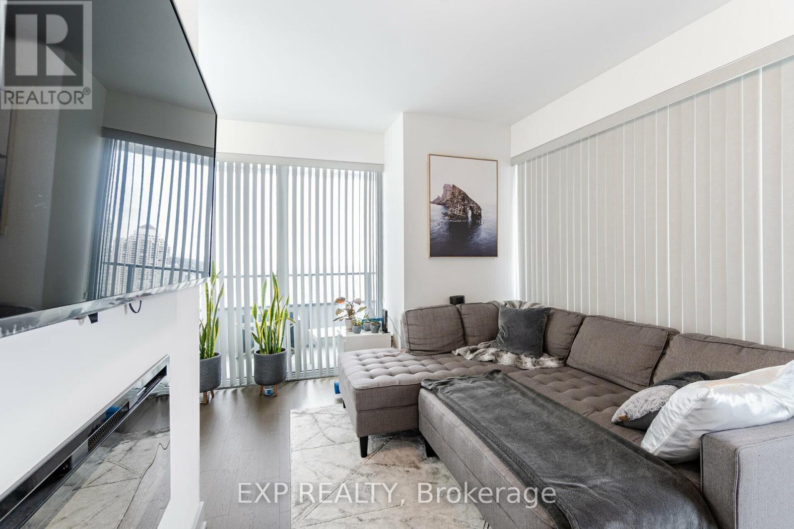 2221 - 30 Shore Breeze Drive, Toronto, Ontario M8V 0J1 - Photo 8 - W12744486