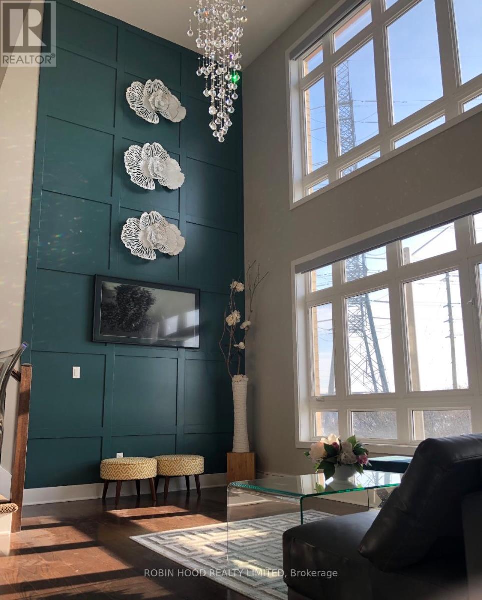 Unit F - 77 Colonnade Road, Ottawa, Ontario  K2E 0A8 - Photo 11 - X12744472