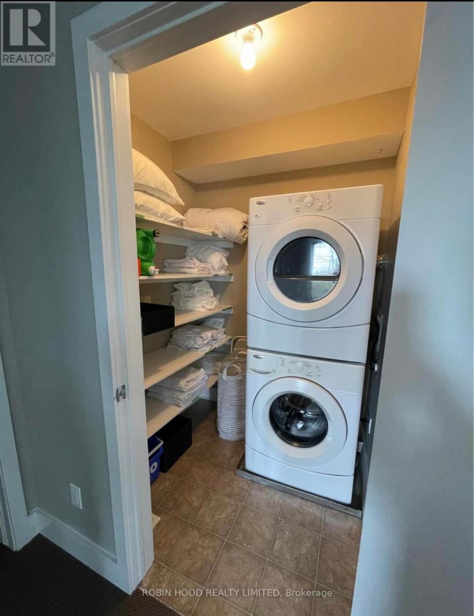 Unit F - 77 Colonnade Road, Ottawa, Ontario  K2E 0A8 - Photo 4 - X12744472