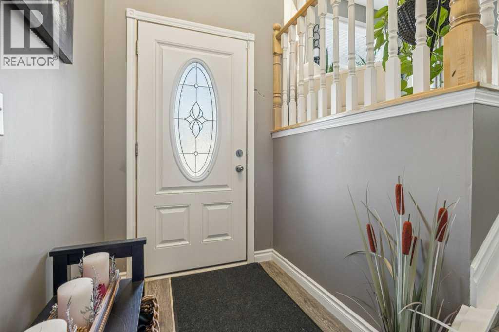 11 Somervale Drive Sw, Calgary, Alberta  T2Y 3G3 - Photo 3 - A2280433