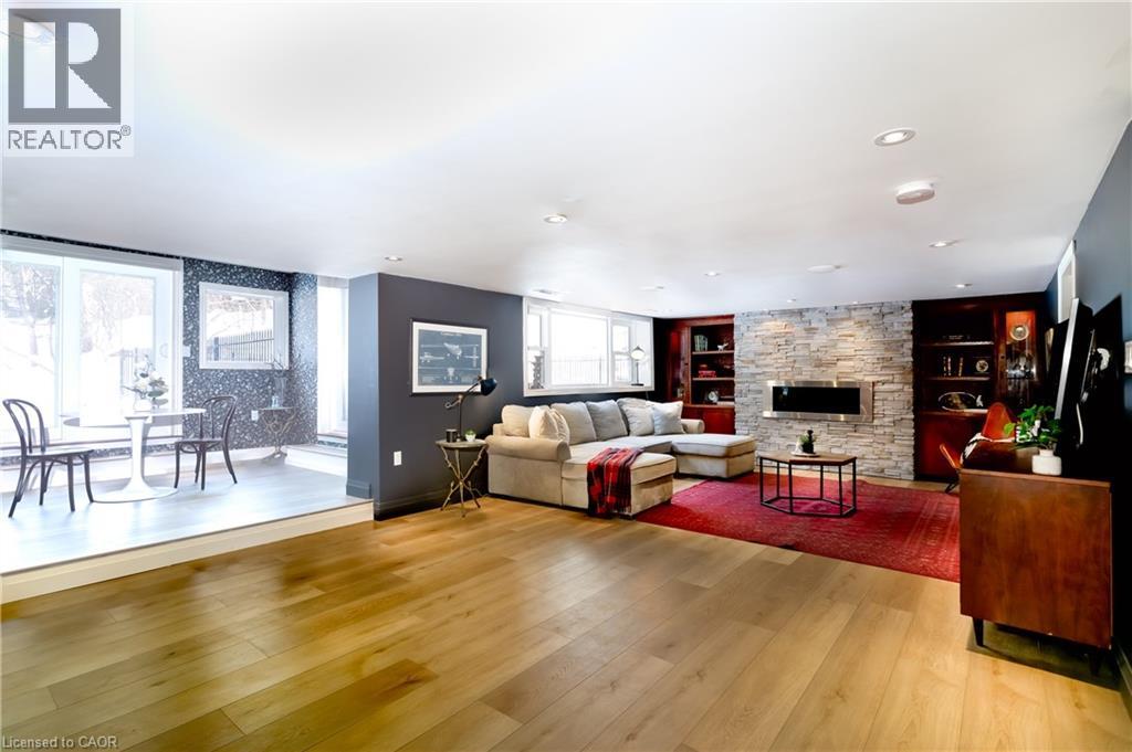 3 Fallsview Road, Hamilton, Ontario  L9H 5J7 - Photo 23 - 40802021