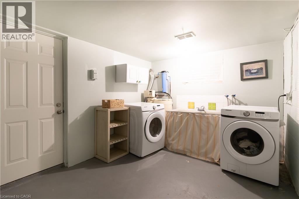 3 Fallsview Road, Hamilton, Ontario  L9H 5J7 - Photo 34 - 40802021