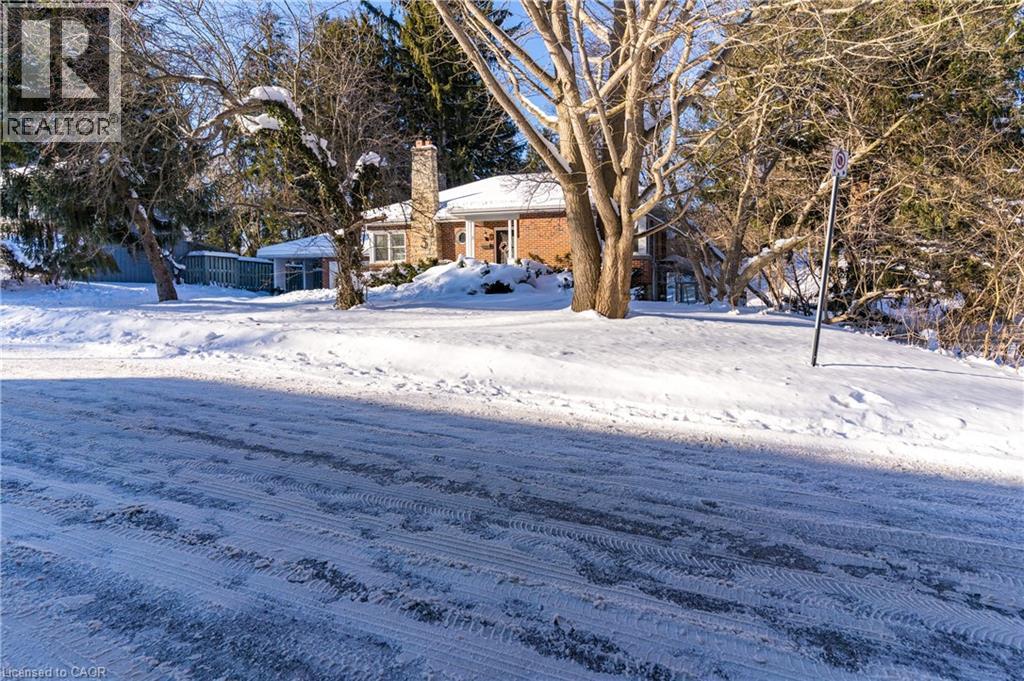 3 Fallsview Road, Hamilton, Ontario  L9H 5J7 - Photo 39 - 40802021