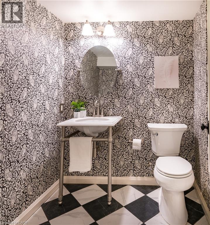 3 Fallsview Road, Hamilton, Ontario  L9H 5J7 - Photo 35 - 40802021