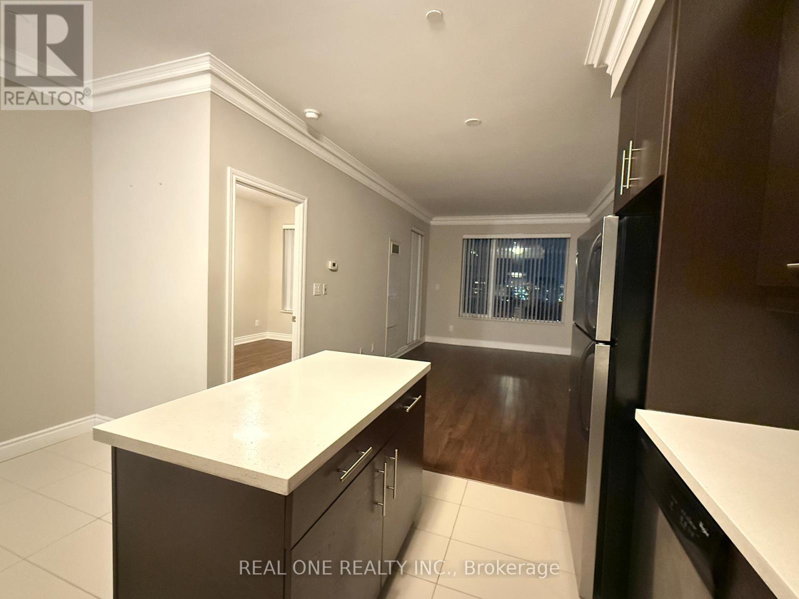 1218 - 325 South Park Road, Markham, Ontario  L3T 0B8 - Photo 6 - N12741294