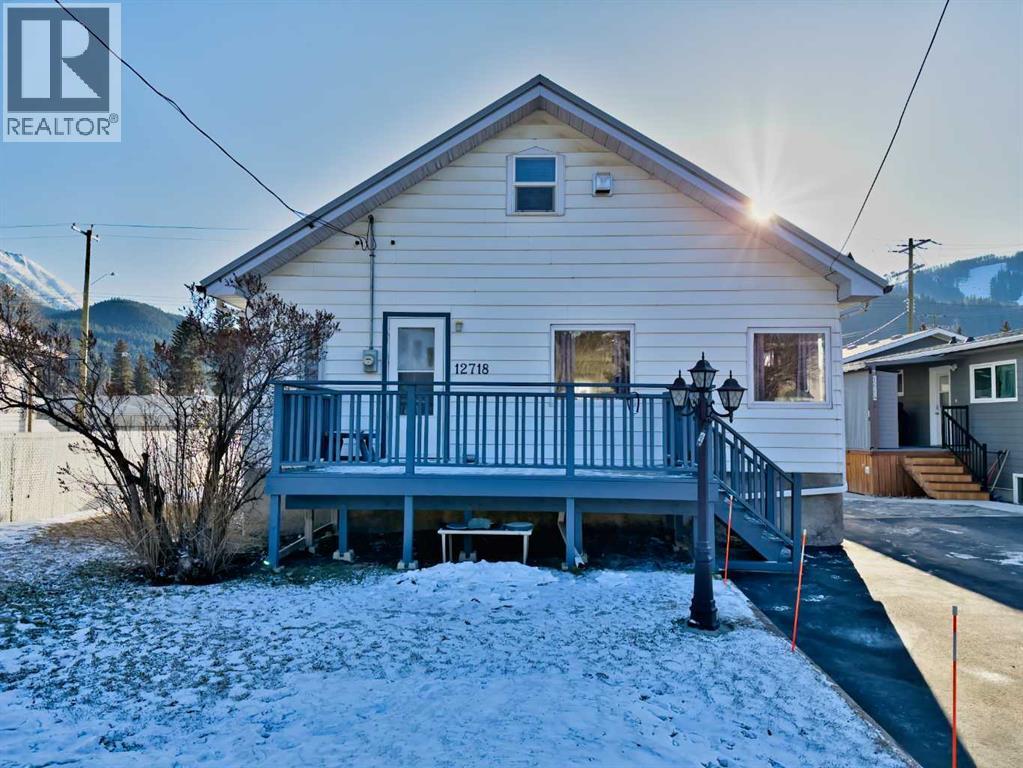 12718 21 Avenue, Blairmore, Alberta