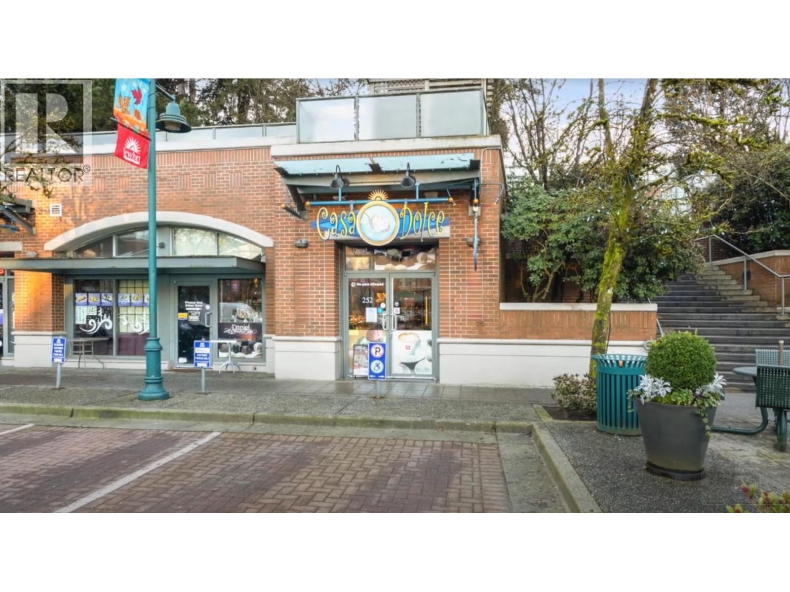 252 NEWPORT DRIVE, Port Moody, British Columbia