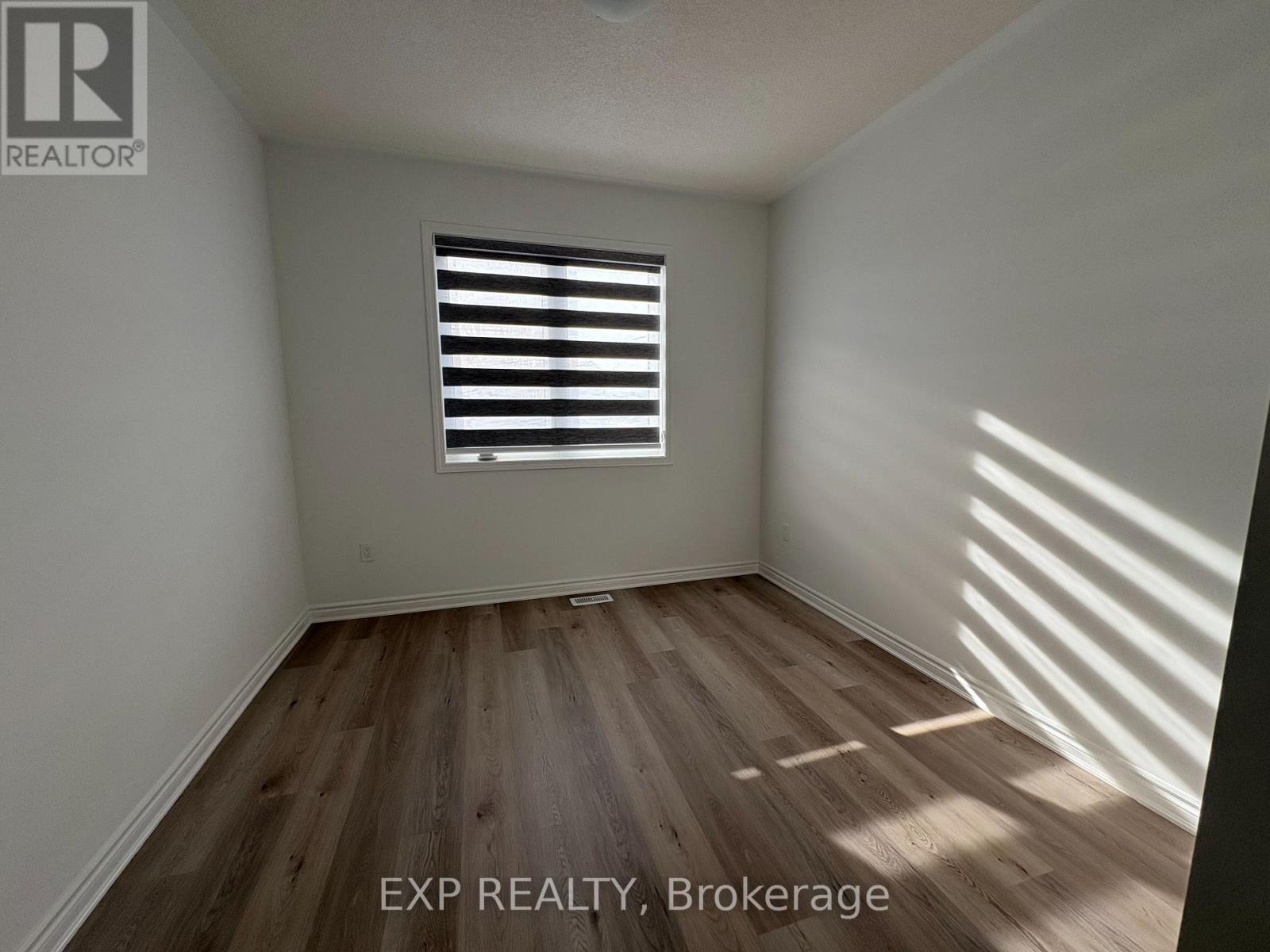 1344 Hearns Place Ne, Milton, Ontario  L9E 2J7 - Photo 11 - W12744514