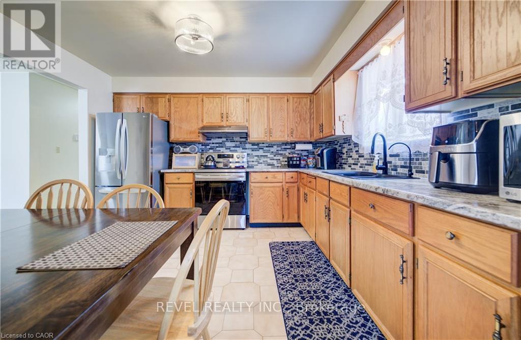 42 Ruffian Road, Brantford, Ontario  N3P 1R6 - Photo 12 - X12744500