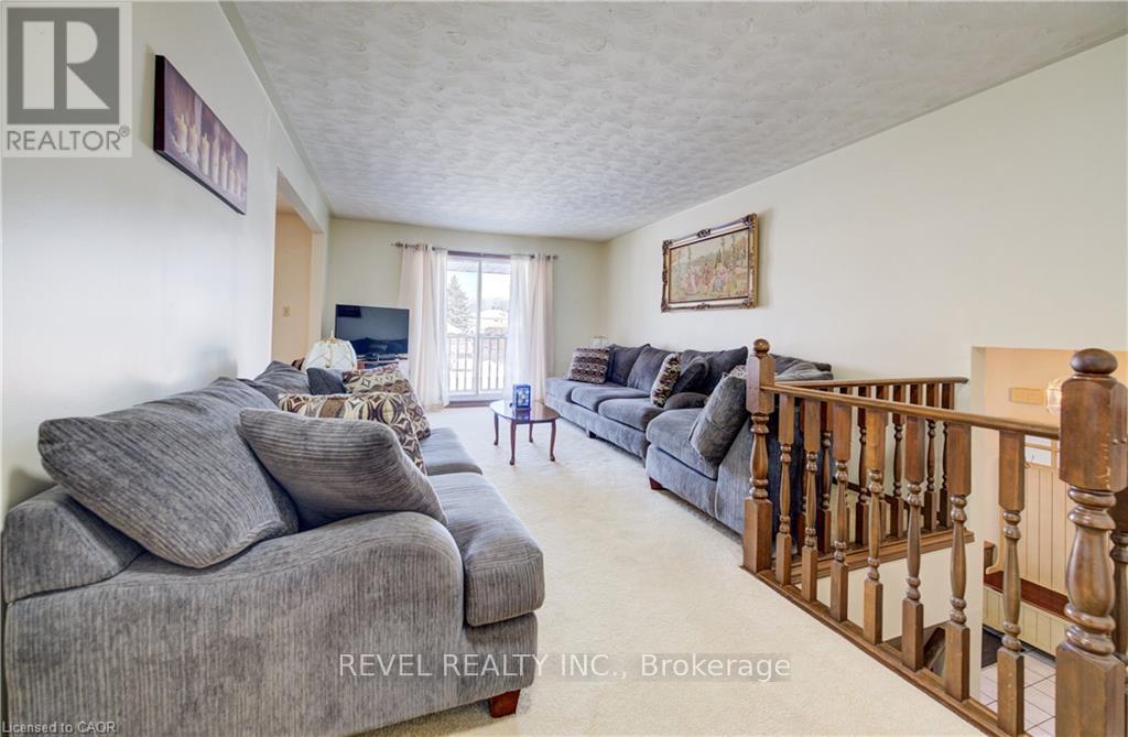 42 Ruffian Road, Brantford, Ontario  N3P 1R6 - Photo 7 - X12744500