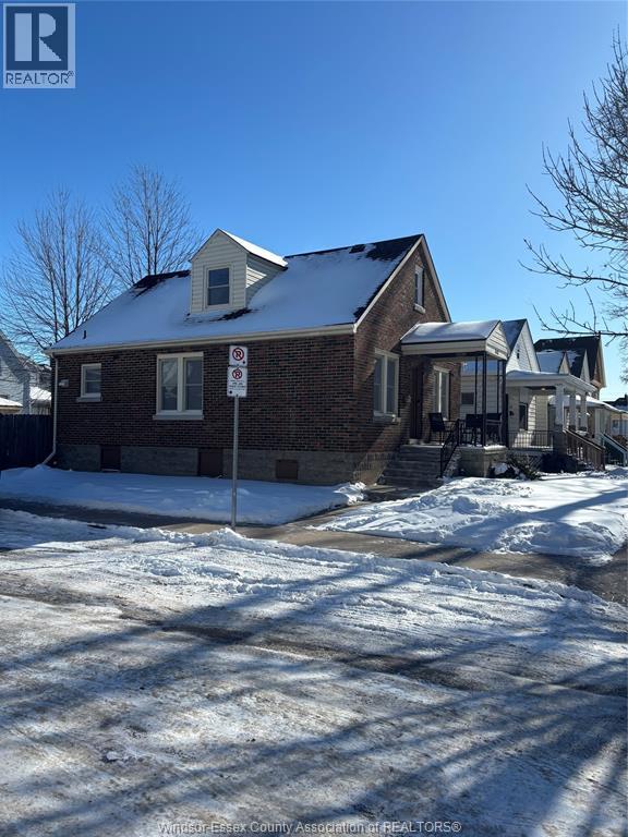 512 Bruce, Windsor, Ontario  N9A 4W8 - Photo 2 - 26002200