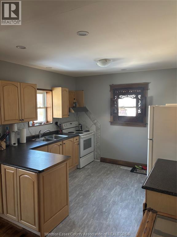 512 Bruce, Windsor, Ontario  N9A 4W8 - Photo 7 - 26002200