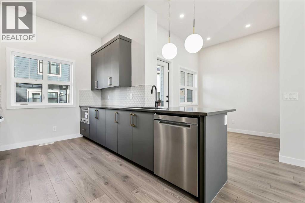 502, 185 Mahogany Gardens Se, Calgary, Alberta  T3M 3Y2 - Photo 3 - A2268391