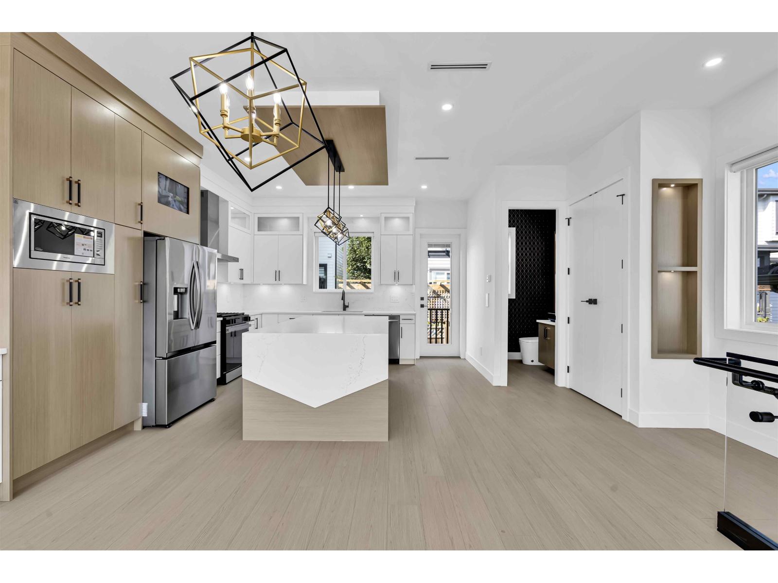 102 16649 18a Avenue, Surrey, British Columbia  V3Z 1A2 - Photo 6 - R3077521