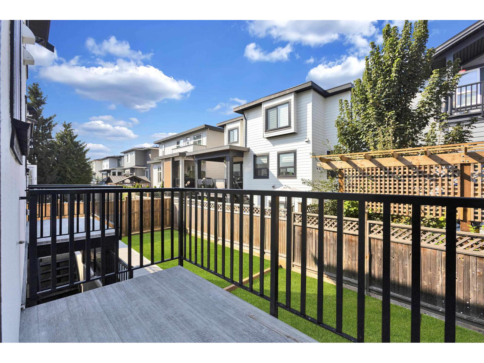 102 16649 18a Avenue, Surrey, British Columbia  V3Z 1A2 - Photo 12 - R3077521