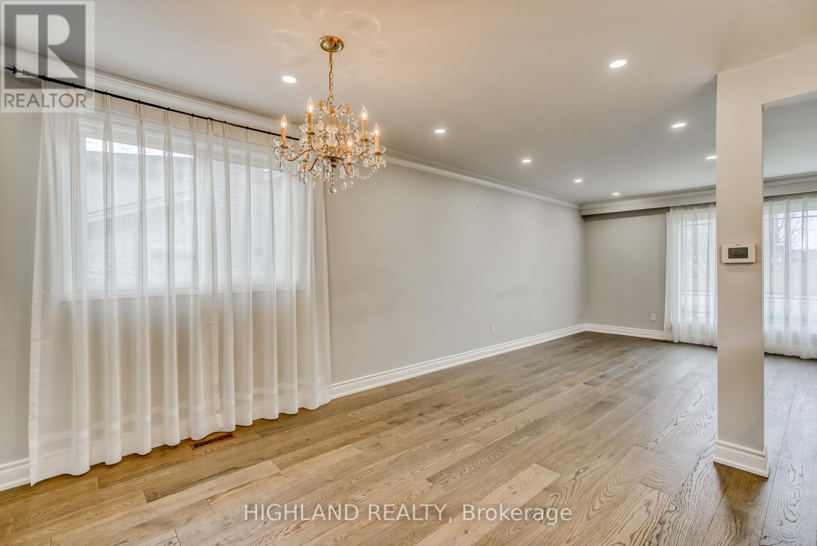 277 Morden Road, Oakville, Ontario  L6K 2S2 - Photo 17 - W12744522