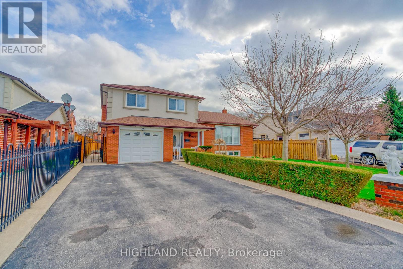 277 Morden Road, Oakville, Ontario  L6K 2S2 - Photo 2 - W12744522