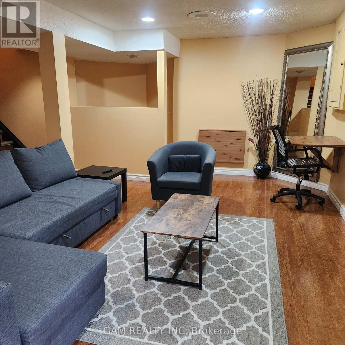 Bsmt - 305 Macedonia Crescent, Mississauga, Ontario  L5B 3J7 - Photo 4 - W12744546