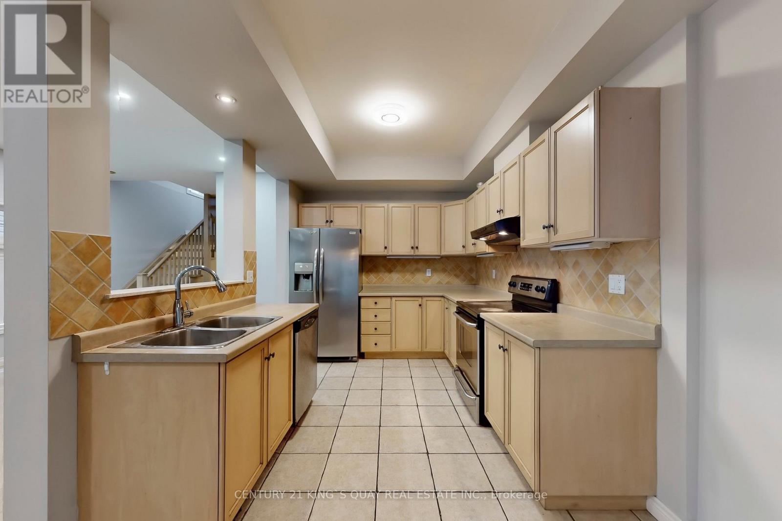 21 - 232 Stonehenge Drive, Hamilton, Ontario  L9K 1R5 - Photo 12 - X12744518