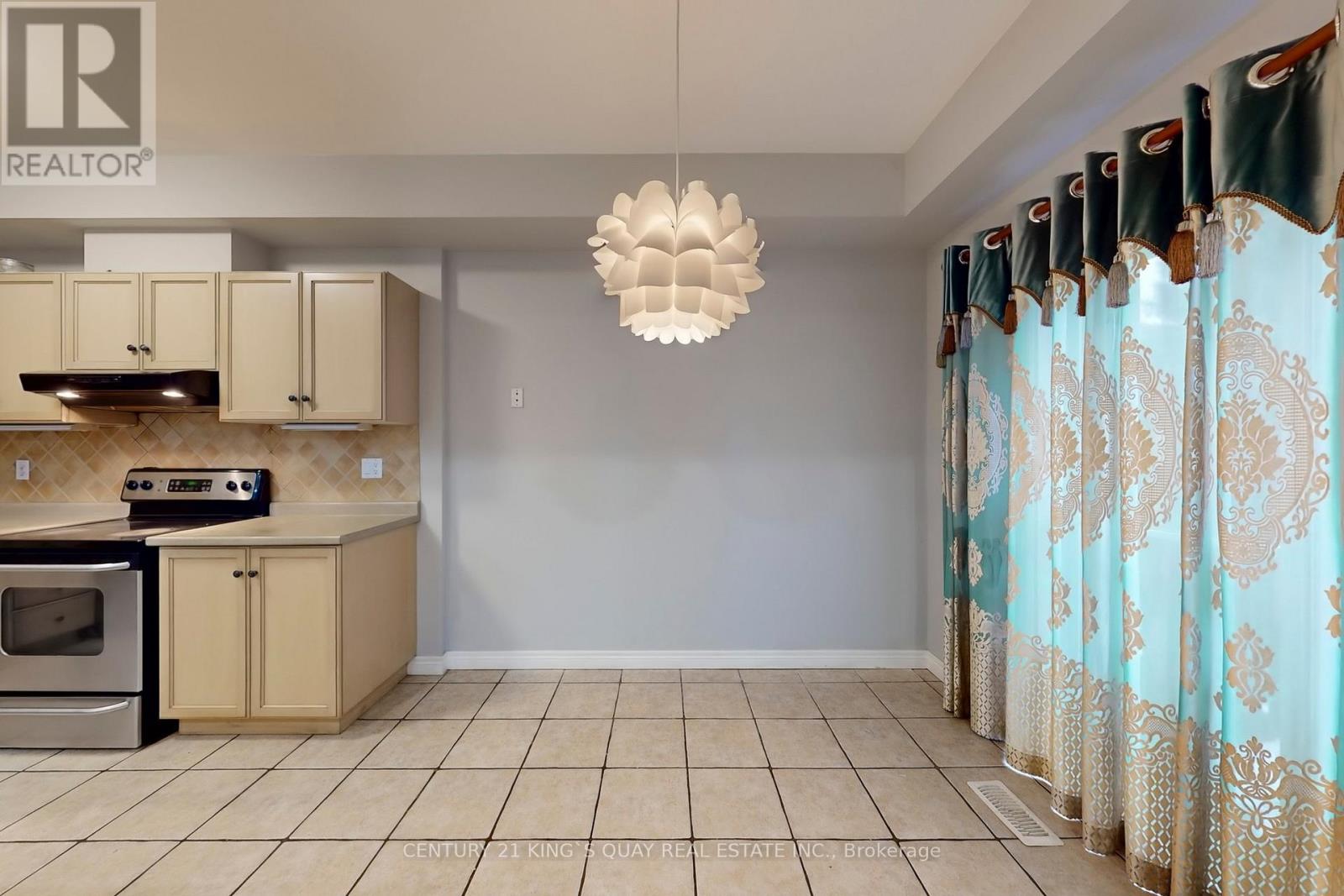 21 - 232 Stonehenge Drive, Hamilton, Ontario  L9K 1R5 - Photo 16 - X12744518