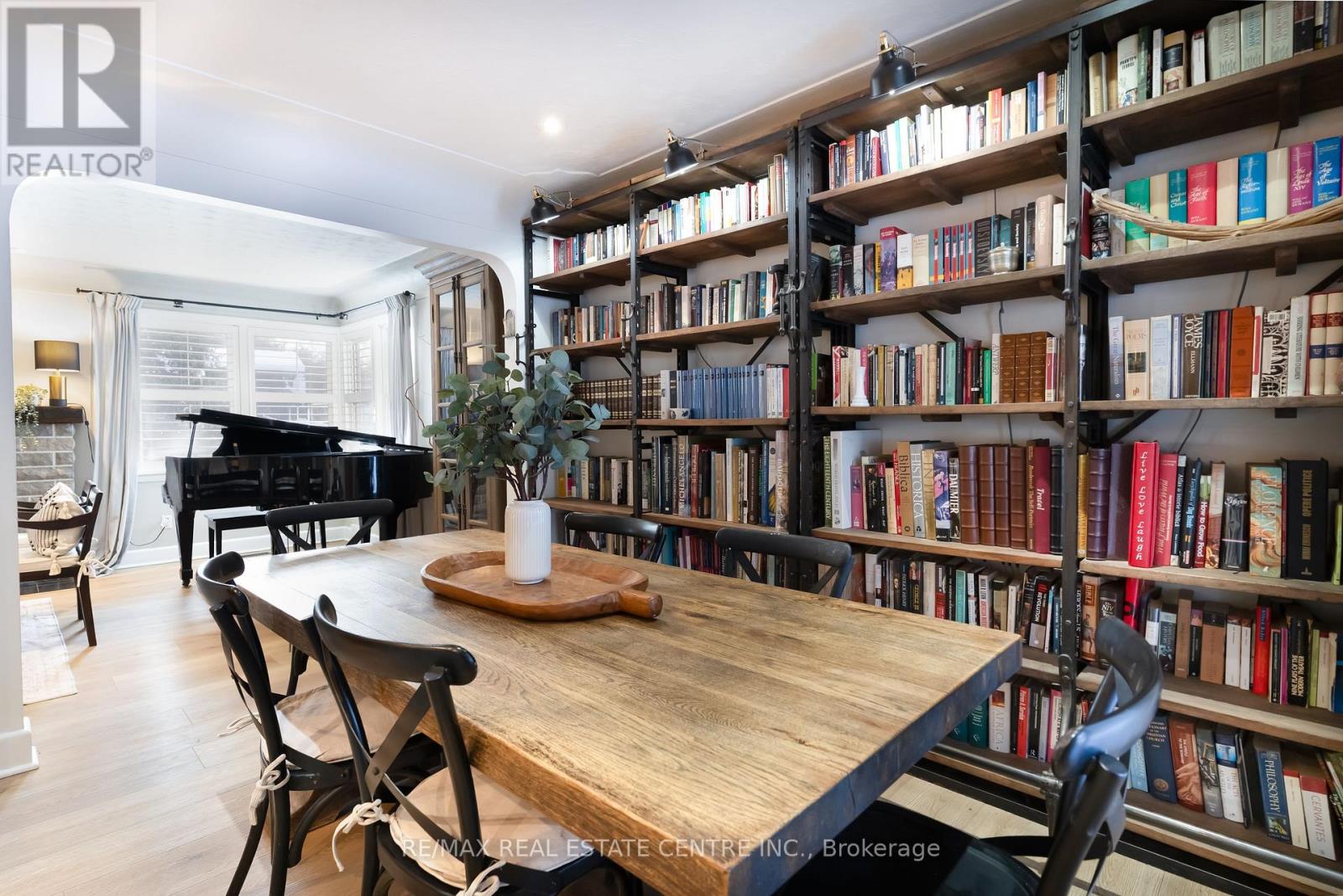 3 Fallsview Road, Hamilton, Ontario  L9H 5J7 - Photo 11 - X12744520