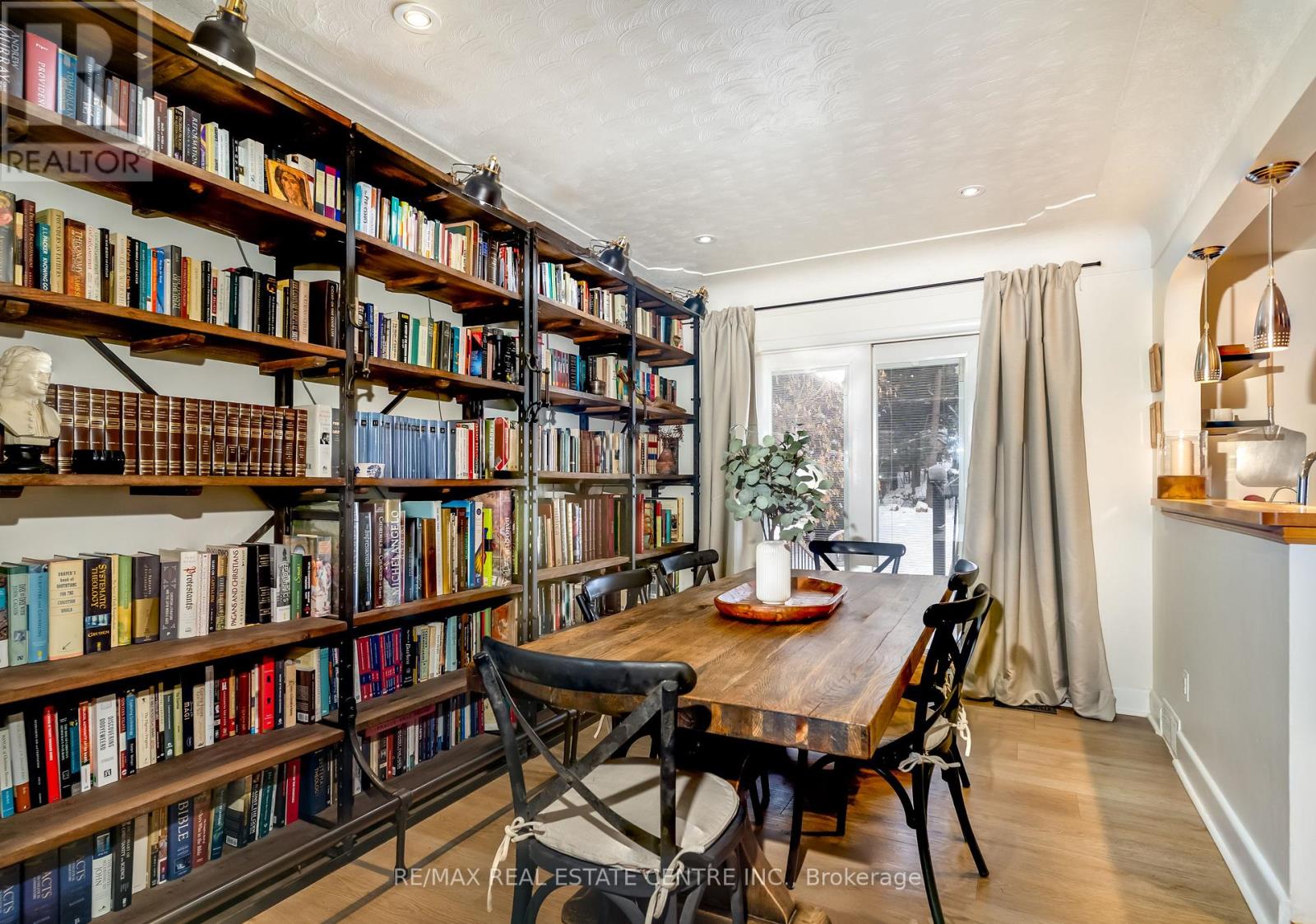 3 Fallsview Road, Hamilton, Ontario  L9H 5J7 - Photo 9 - X12744520