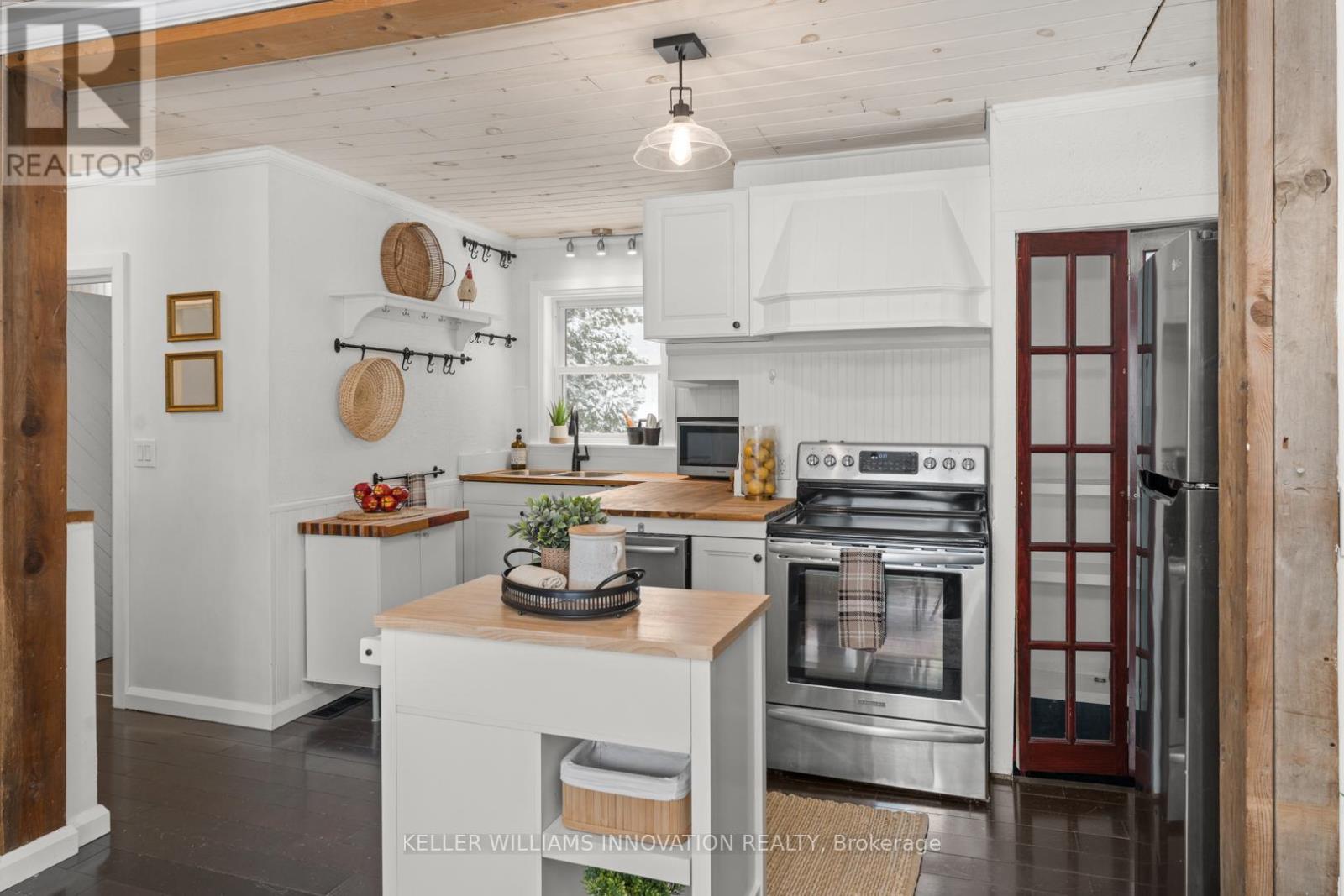 469 Rowanwood Road, Huntsville, Ontario  P0B 1M0 - Photo 12 - X12744528