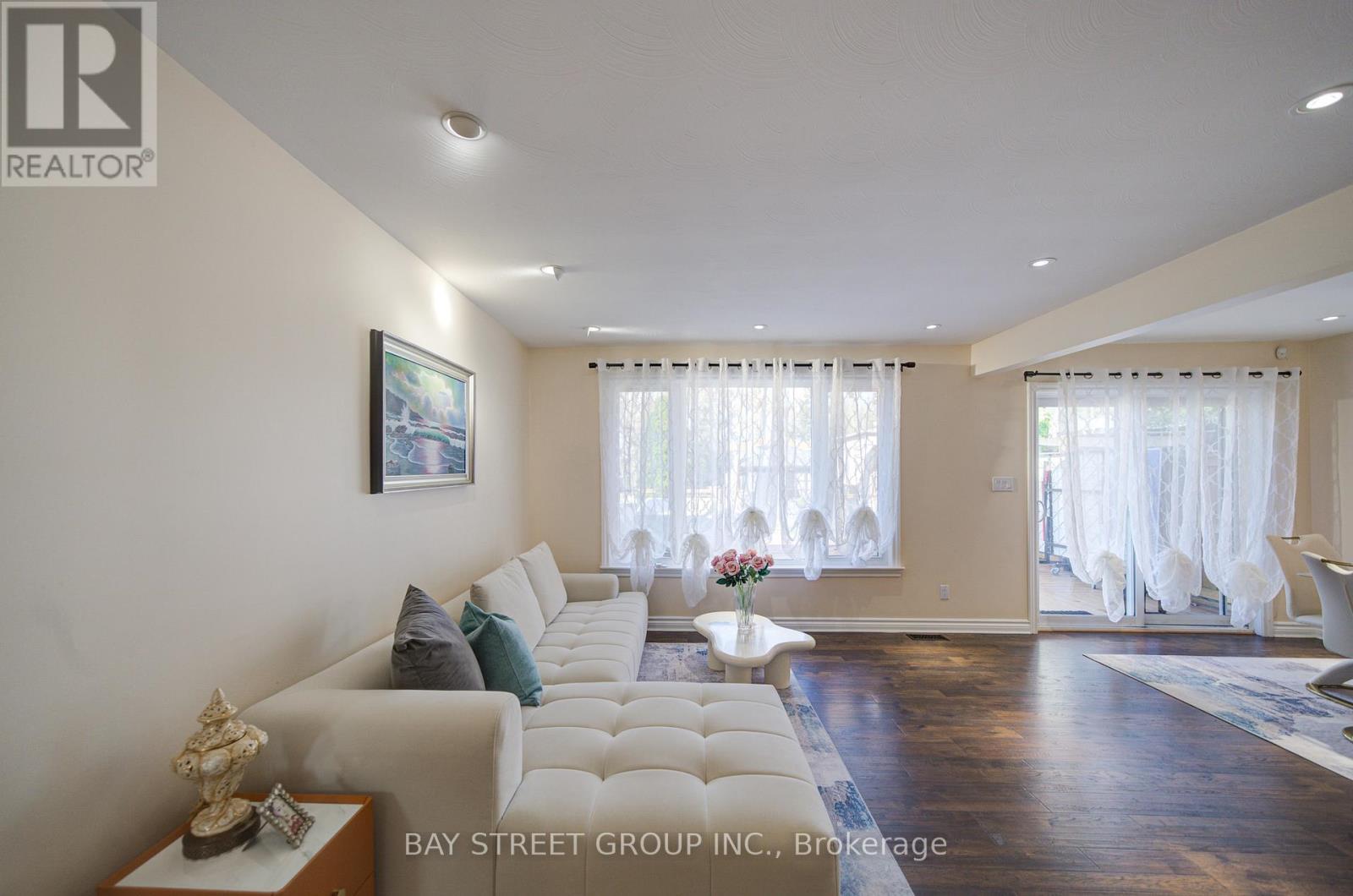 47 Cecil Street, St. Catharines, Ontario  L2N 4B3 - Photo 18 - X12744540