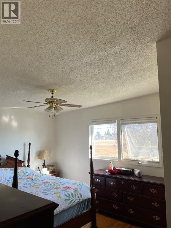 5930&5932 Trollinger Street Ne, Calgary, Alberta  T2K 3W6 - Photo 5 - A2263828