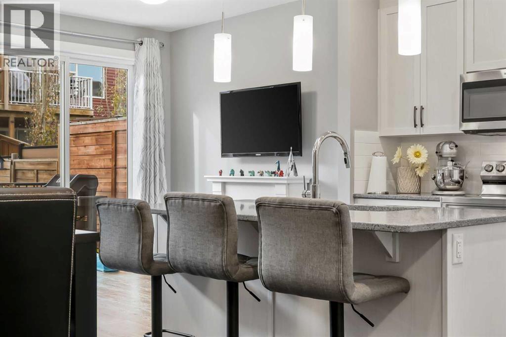 3 Sage Bluff Heights Nw, Calgary, Alberta  T3R 1W2 - Photo 4 - A2281348