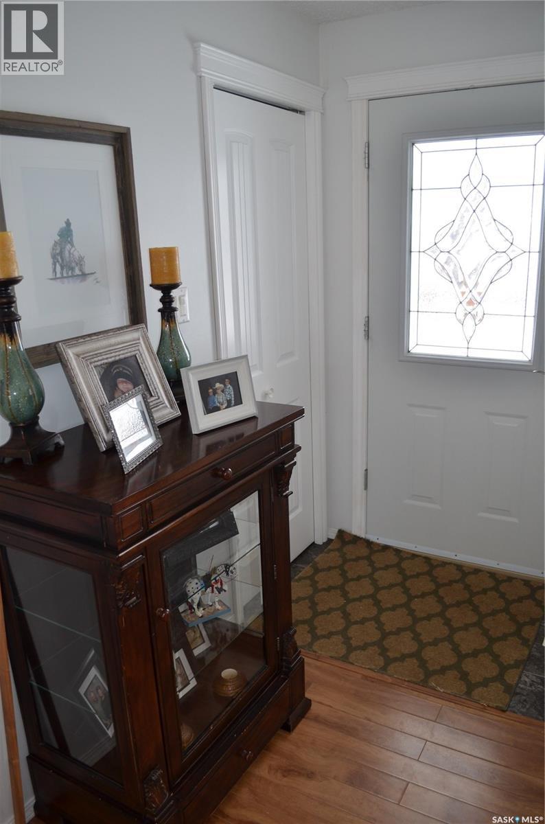 394 Standard Street, Pennant, Saskatchewan S0N 1X0 - Photo 3 - SK027579