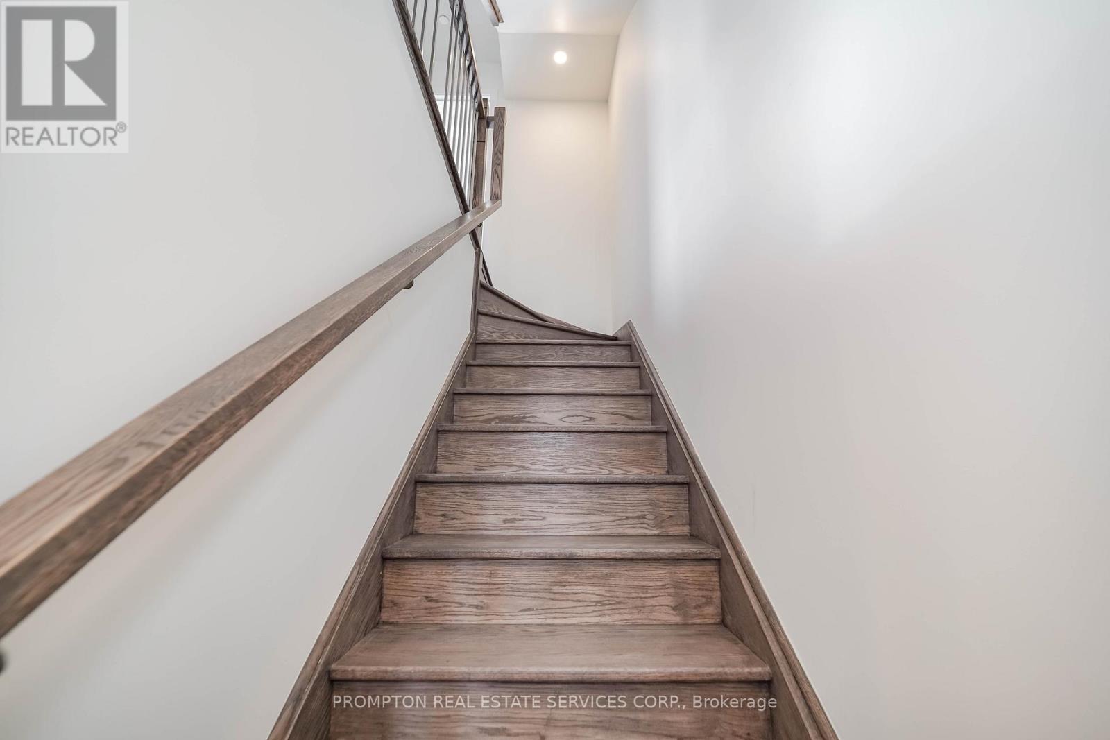 38 Green Gardens Boulevard, Toronto, Ontario  M6A 0E6 - Photo 16 - C12741106