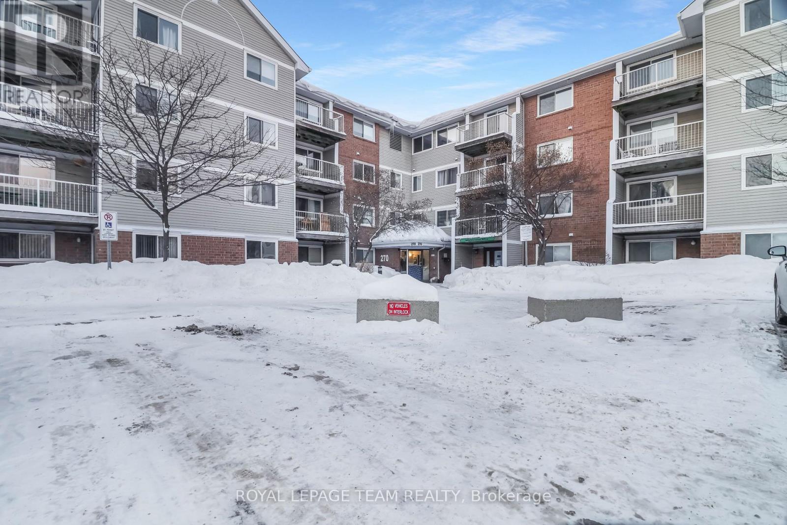 270 Brittany Drive, Ottawa, Ontario  K1K 0R8 - Photo 2 - X12744558