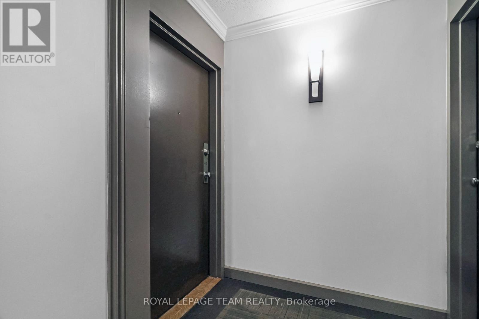 270 Brittany Drive, Ottawa, Ontario  K1K 0R8 - Photo 5 - X12744558