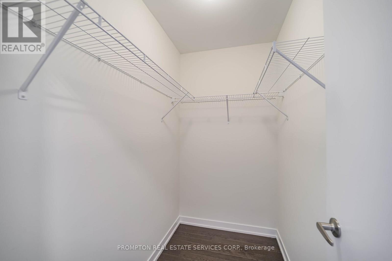 38 Green Gardens Boulevard, Toronto, Ontario  M6A 0E6 - Photo 34 - C12741106